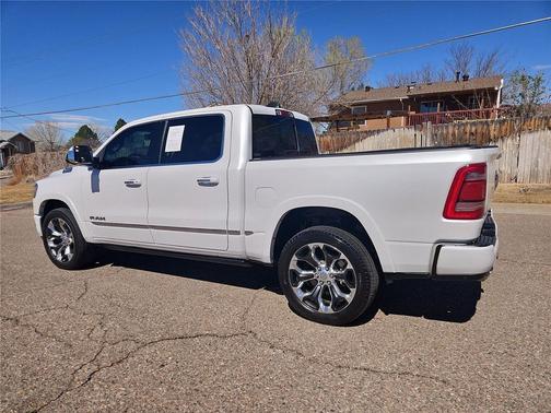 Ivory White Tri-Coat Pearlcoat 2021 RAM 1500 Limited