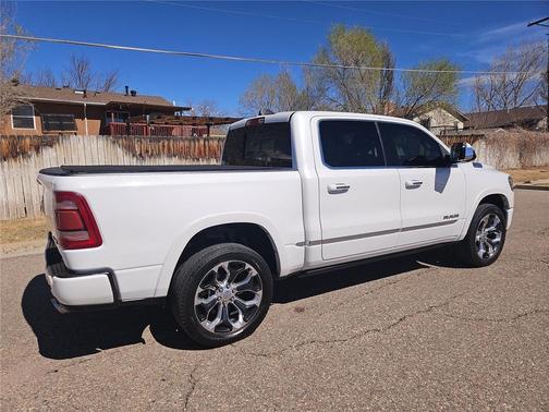 Ivory White Tri-Coat Pearlcoat 2021 RAM 1500 Limited