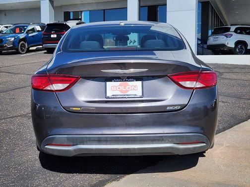 2015 Chrysler 200 Limited