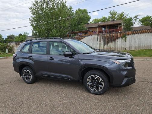 Magnetite Gray Metallic 2026 Subaru Forester Base