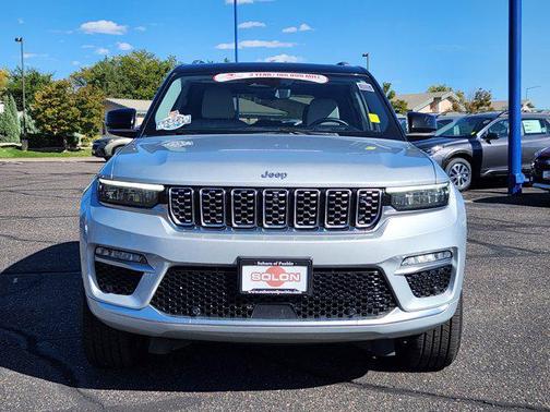 2022 Jeep Grand Cherokee Summit