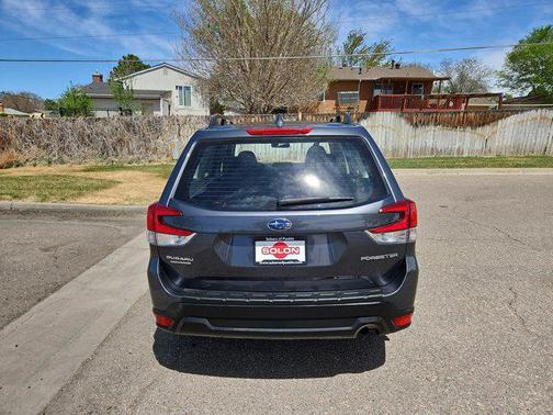 Magnetite Gray Metallic 2021 Subaru Forester Base