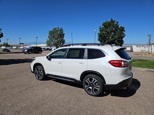 Crystal White Pearl 2026 Subaru Ascent Limited 7-Passenger