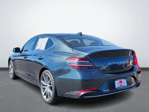 2023 Genesis G70 2.0T AWD
