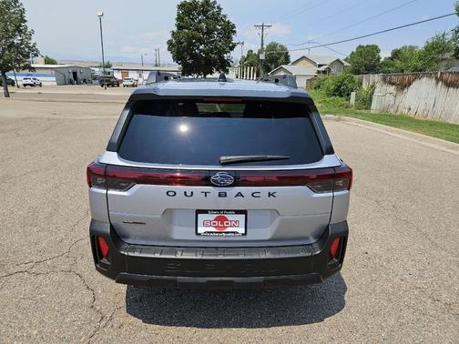 Ice Silver Metallic 2026 Subaru Outback Premium