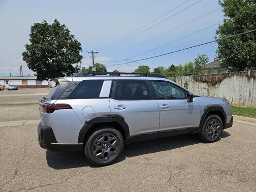 Ice Silver Metallic 2026 Subaru Outback Premium