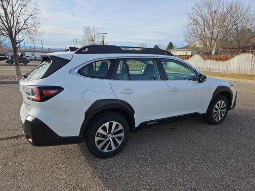 2024 Subaru Outback Base