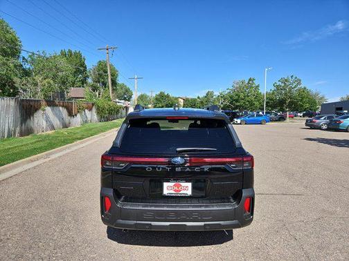 Crystal Black Silica 2026 Subaru Outback Premium