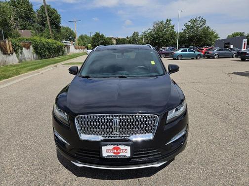 Infinite Black Metallic 2019 Lincoln MKC Standard