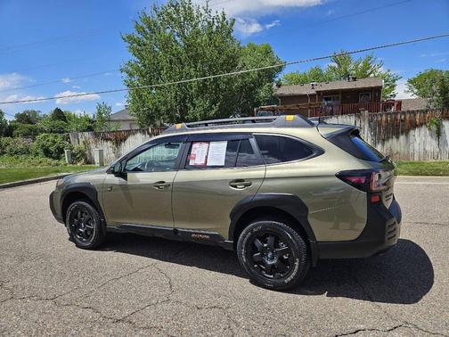 Autumn Green Metallic 2024 Subaru Outback Wilderness