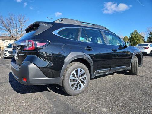 2025 Subaru Outback Base