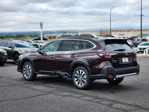 2025 Subaru Outback Touring