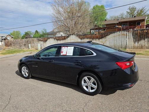 Dark Ash Metallic 2022 Chevrolet Malibu 1LS