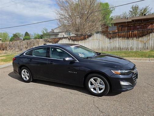 Dark Ash Metallic 2022 Chevrolet Malibu 1LS