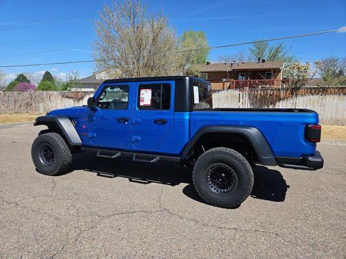 Hydro Blue Pearlcoat 2023 Jeep Gladiator Rubicon
