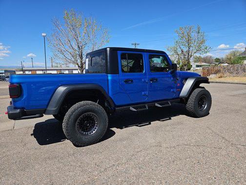 Hydro Blue Pearlcoat 2023 Jeep Gladiator Rubicon