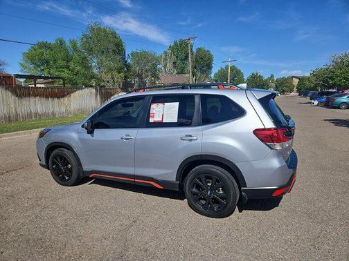 Ice Silver Metallic 2022 Subaru Forester Sport