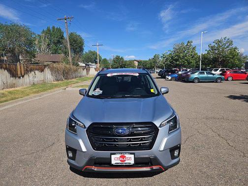 Ice Silver Metallic 2022 Subaru Forester Sport