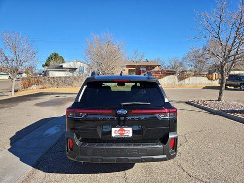 CRYSTAL BLACK PEARL 2026 Subaru Outback Limited