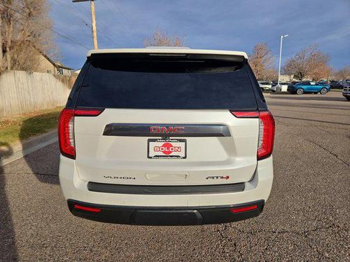 2021 GMC Yukon 4WD AT4