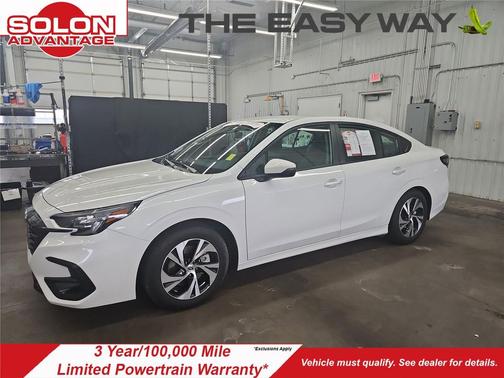 Crystal White Pearl 2025 Subaru Legacy Premium