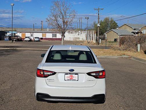 Crystal White Pearl 2025 Subaru Legacy Limited