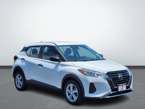 2021 Nissan Kicks S