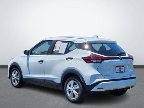 2021 Nissan Kicks S