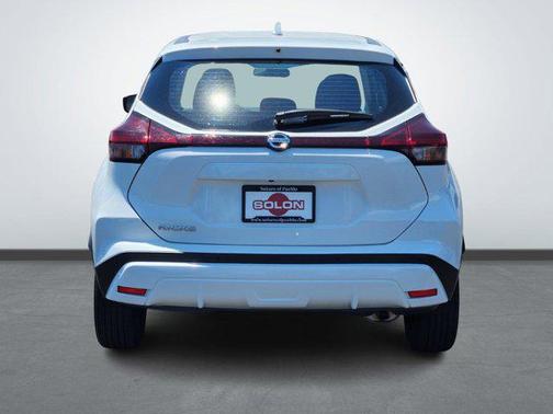 2021 Nissan Kicks S