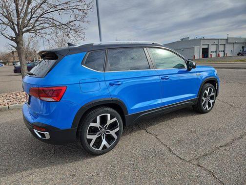 2023 Volkswagen Taos 1.5T SEL