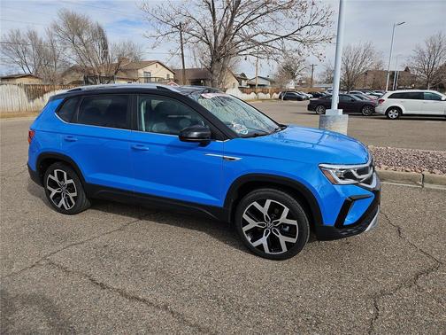 Cornflower Blue 2023 Volkswagen Taos 1.5T SEL