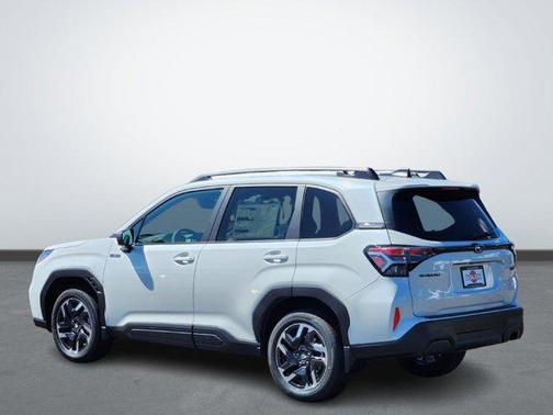 2025 Subaru Forester Hybrid Premium