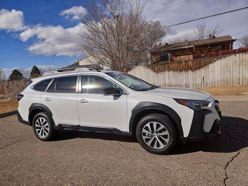 2023 Subaru Outback Premium