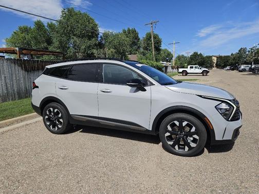 Wolf Gray 2023 Kia Sportage X-Line