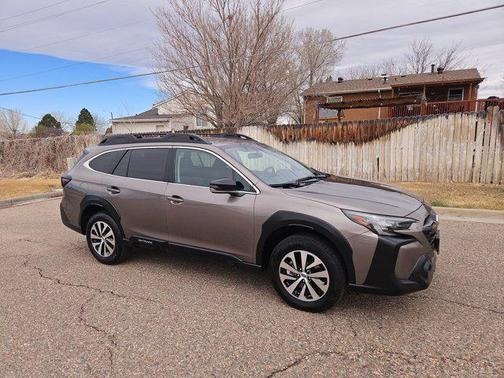 2023 Subaru Outback Premium