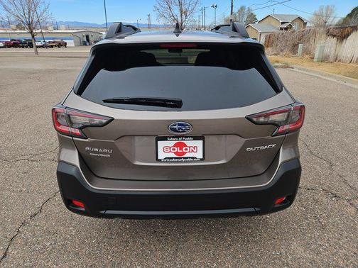 2023 Subaru Outback Premium