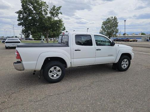 Super White 2014 Toyota Tacoma Base