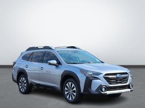 2023 Subaru Outback Touring