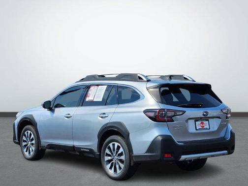 2023 Subaru Outback Touring