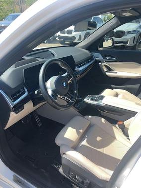 Alpine White 2023 BMW X1 xDrive28i