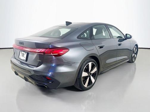 Daytona Gray Pearl Effect 2026 Audi A5 Premium Plus