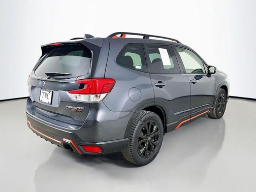 Magnetite Gray Metallic 2022 Subaru Forester Sport