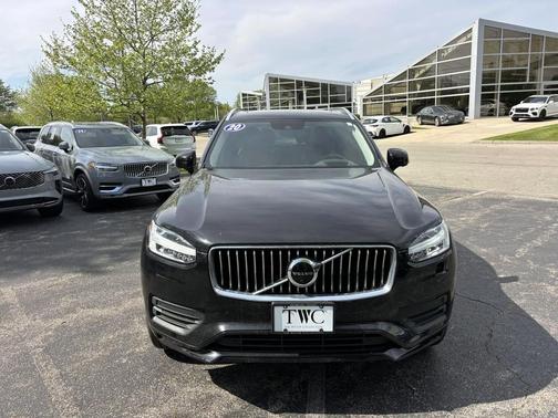 Onyx Black Metallic 2020 Volvo XC90 T6 Momentum