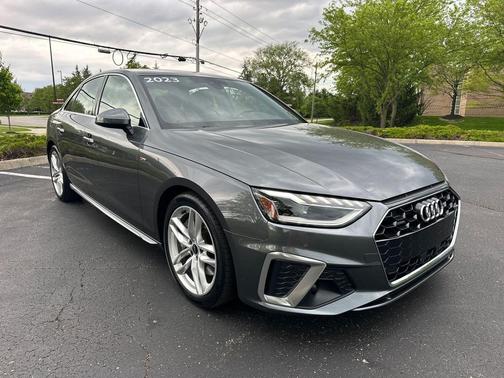 Daytona Gray Pearl Effect 2023 Audi A4 45 S line Premium