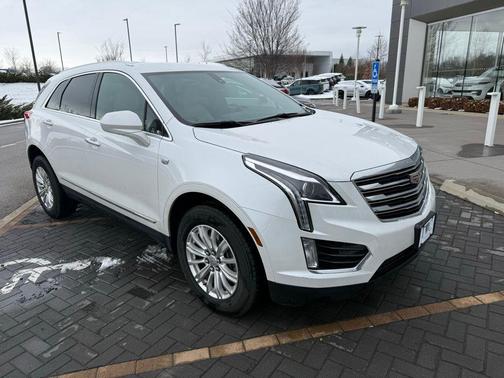 Crystal White Tricoat 2019 Cadillac XT5 Base