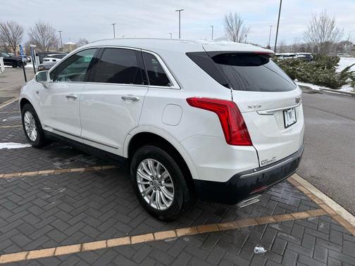 Crystal White Tricoat 2019 Cadillac XT5 Base