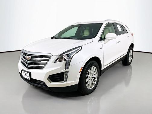 Crystal White Tricoat 2019 Cadillac XT5 Base