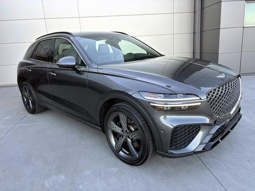 Himalayan Gray 2022 Genesis GV70 3.5T AWD Sport