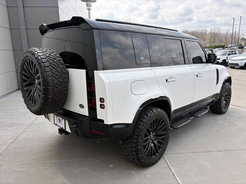 White 2022 Land Rover Defender 110 X-Dynamic HSE