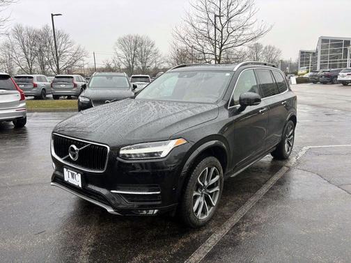 2018 Volvo XC90 T5 Momentum